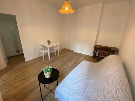 Location Appartement 2 pièces 29m² MARSEILLE 5ème - Photo 2