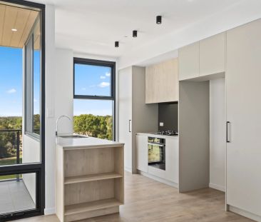 Penthouse Living with Stunning 270° Views Over Grange Golf Course, ... - Photo 5