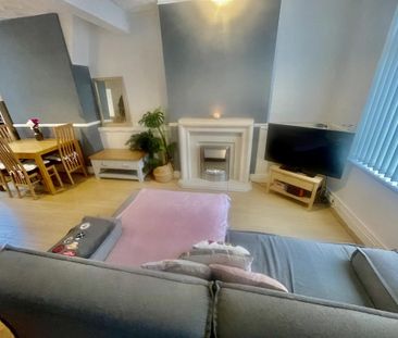 2 bedroom terraced house to rent - Photo 2