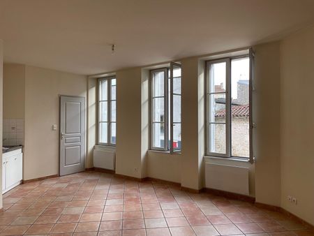 Location appartement 2 pièces, 47.74m², Fontenay-le-Comte - Photo 3