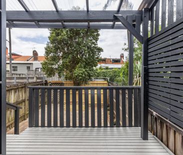 Character house in ultra-convenient position - Photo 4