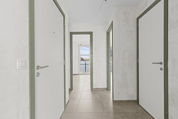 Nieuwbouwappartement in Knesselaere met een zonnig terras! - Photo 1