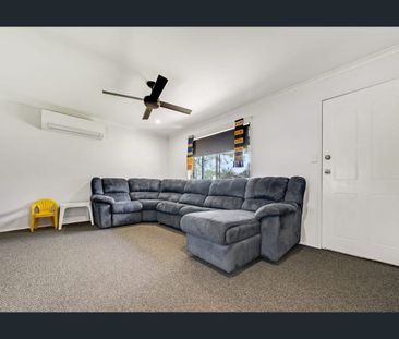 3 Bedroom Home in great Location - Photo 2