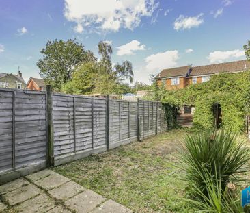 2 bedroom terraced house to rent - Photo 3