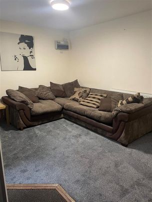 6 bedroom house share to rent - Photo 1