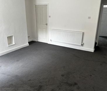 2 bedroom house to rent - Photo 1