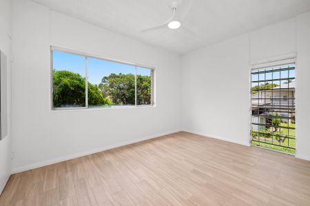 Unit 1/42 Wellington Street, Coorparoo. - Photo 2