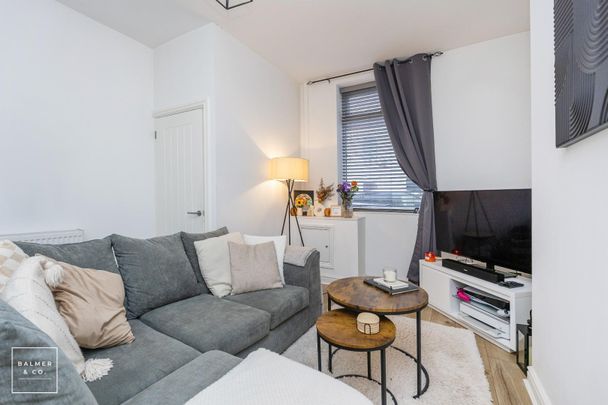 Oxford Street, Leigh, WN7 - Photo 1