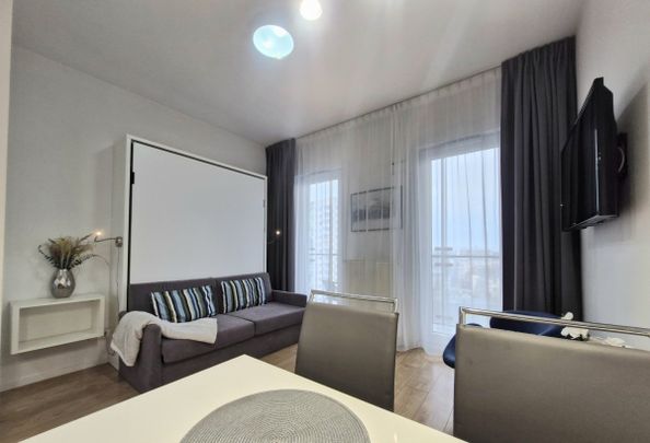 Studio z loggią i garażem w sercu Woli - wynajem. - Photo 1