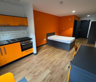 Studio to rent - Photo 6