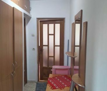 Închiriez apartament 2 camere etaj 3 strada Artarilor - Fotografie 2