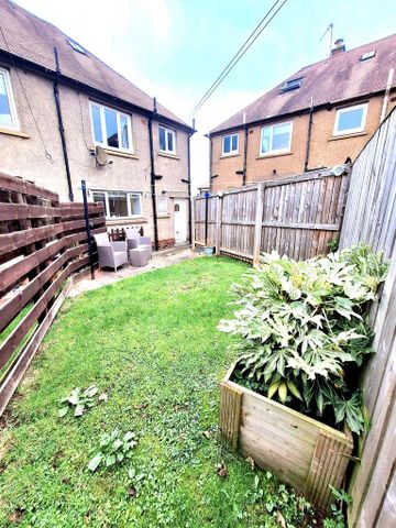 2 bedroom semi-detached house to rent - Photo 4