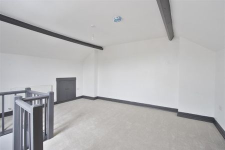 3 bedroom detached house to rent - Photo 4