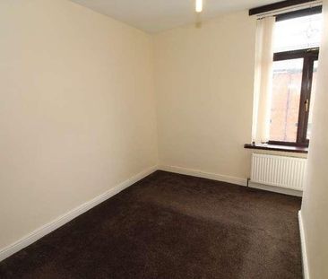 Maple Street, Rochdale, OL11 - Photo 1