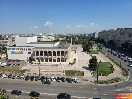 Casa de Cultura apartament cu trei camere mobilat si utilat, centrala pe gaze, termen lung! - Photo 4