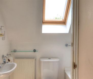 3 bedroom detached house to rent - Photo 6