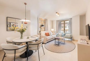 Calle Granada, Málaga, Andalusia 29015