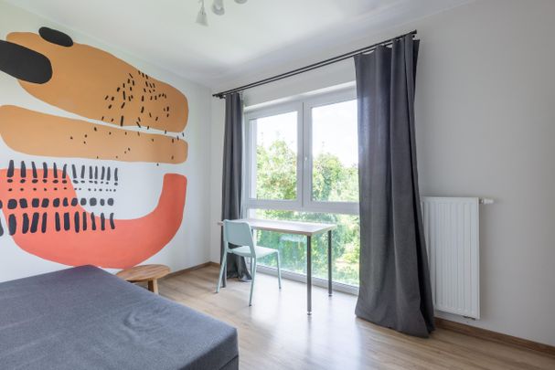 Pokój w czteropokojowym mieszkaniu - Photo 1