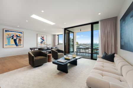 Exquisite Penthouse Apartment Offering Breathtaking Harbour Bridge And City Vistas - Photo 2