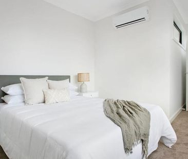 Spacious & Stylish 3-Bedroom Townhouse - Reservoir Living at Its Best! - Photo 6