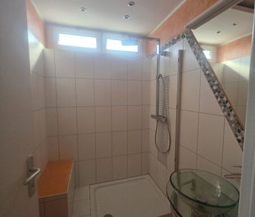 2-Raum-Wohnung am Bindermichl mit verglaster Loggia! Ab sofort! - Foto 2