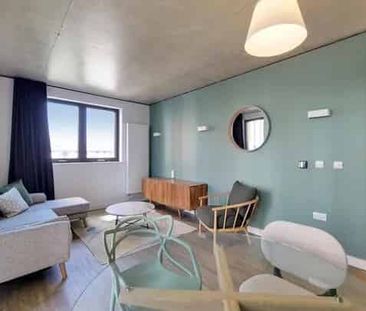 3 Bedroom Apartment - Photo 3