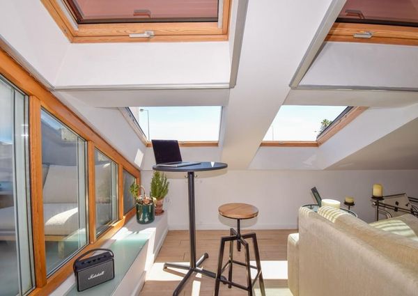 2 Bedroom House with a terrace, Paço de Arcos, Oeiras