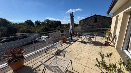 Haut de Lée / Idron, Superbe T4 esprit Loft face aux Pyrénées, vaste Terrasse, 3 chambres, parking couvert, - Photo 3