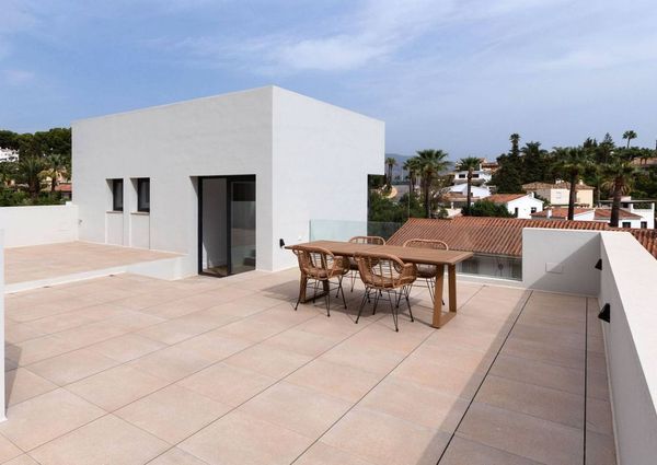3 bedroom luxury Villa for rent in Nueva Andalucia, Andalusia