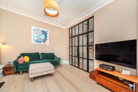 5 bedroom semi-detached house to rent - Photo 5