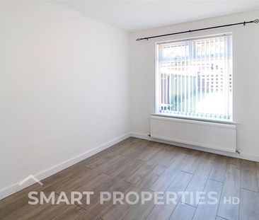 Steeplands, Huddersfield - Photo 5