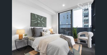 Sophisticated Harbourside Living in the Acclaimed Stella Complex - Photo 3