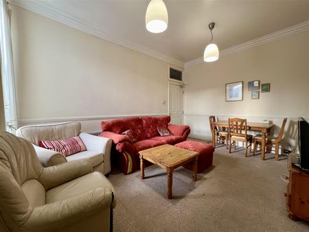 Ashleigh Grove, West Jesmond - Photo 3