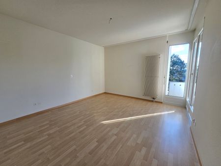 Helle Wohnung mit zwei Balkonen ruhig und familienfreundlich - Photo 2