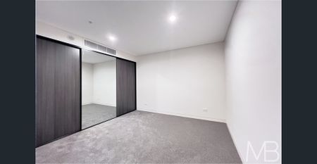 NEARLY NEW APARTMENT WITH GYM FACILITIES, CLOSE TO HOMEBUSH STATION - Photo 5