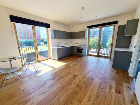 2 bedroom ground floor flat to rent - Photo 4