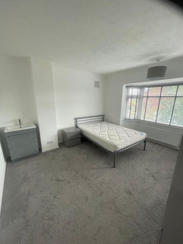 Farndale Avenue, Osbaldwick - P10814 - Photo 5