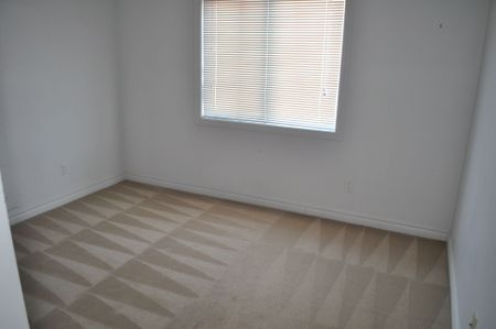 For Lease - 103 Fraser Fields Way Unit# K, Barrhaven, Ontario - Photo 3