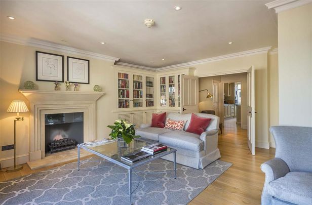 3 bedroom flat to rent - Photo 1