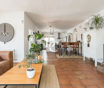 Casa o chalet de alquiler en Carrer del Trencapinyes, Olivella - Photo 1