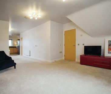 2 bedroom penthouse to rent - Photo 5