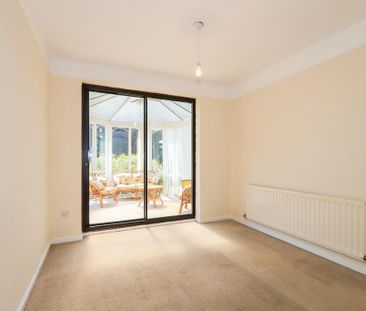 4 bedroom property to rent - Photo 1