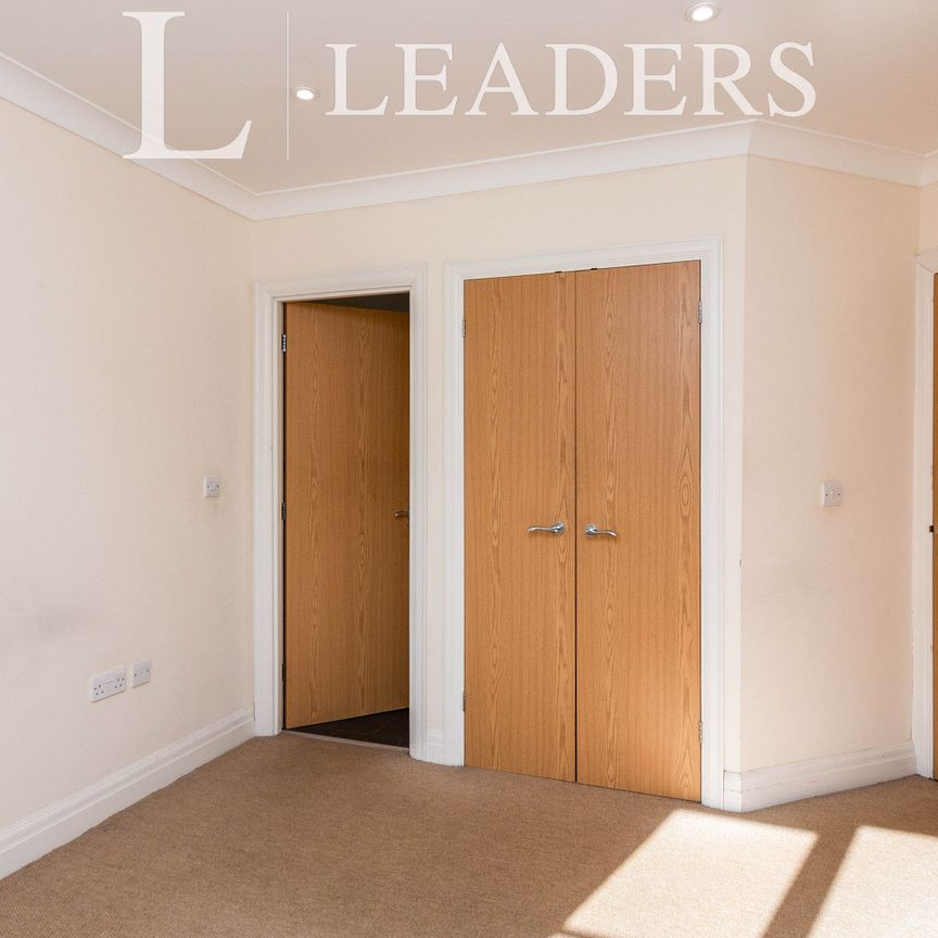 2 bedroom apartment to rent Goldsworth Road, GU21 - Photo 1
