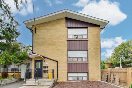 For Lease - 2302 Lake Shore Boulevard Unit# 2, Toronto, Ontario - Photo 2