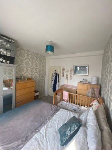 1 Bed Flat, Battersea, SW8 - Photo 4