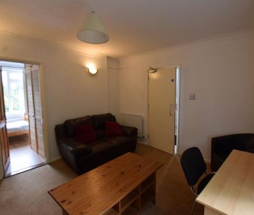 4 bedroom house to rent - Photo 1