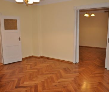 Jasne Błonia, parter willi, 109m2, 5 pok., garaż - Zdjęcie 1