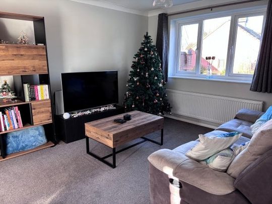 Nutfield Road, Rownhams - Photo 1