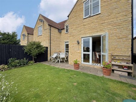 3 bedroom terraced house to rent - Photo 4