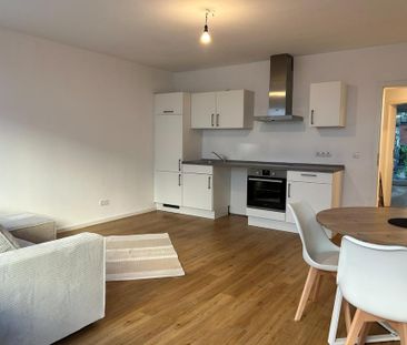 Gemütliche möblierte 2,5 Zi Wohnung mit Terrasse in Elbnähe! - Foto 1